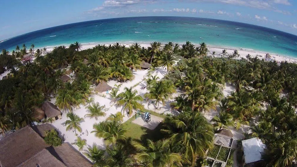 Hotel Zazil Kin Tulum 2*,